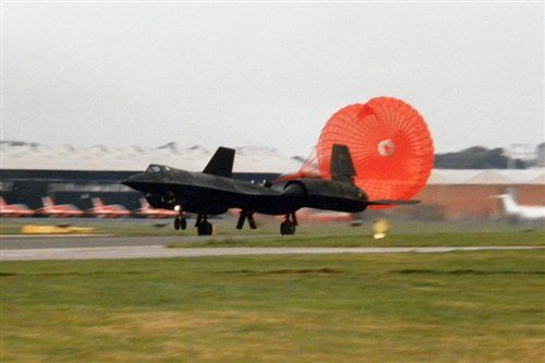 Blackbird landing with parachute